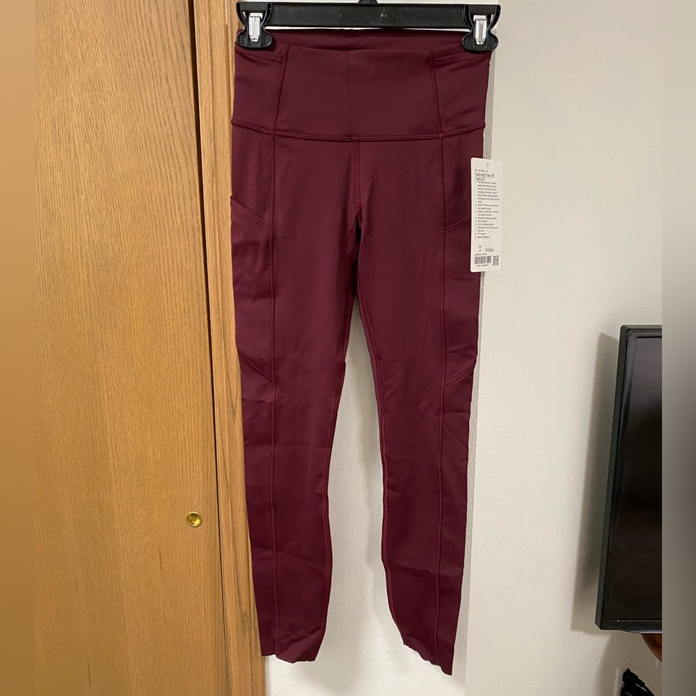 NWAT Lululemon Fast and Free HR 25 Maroon